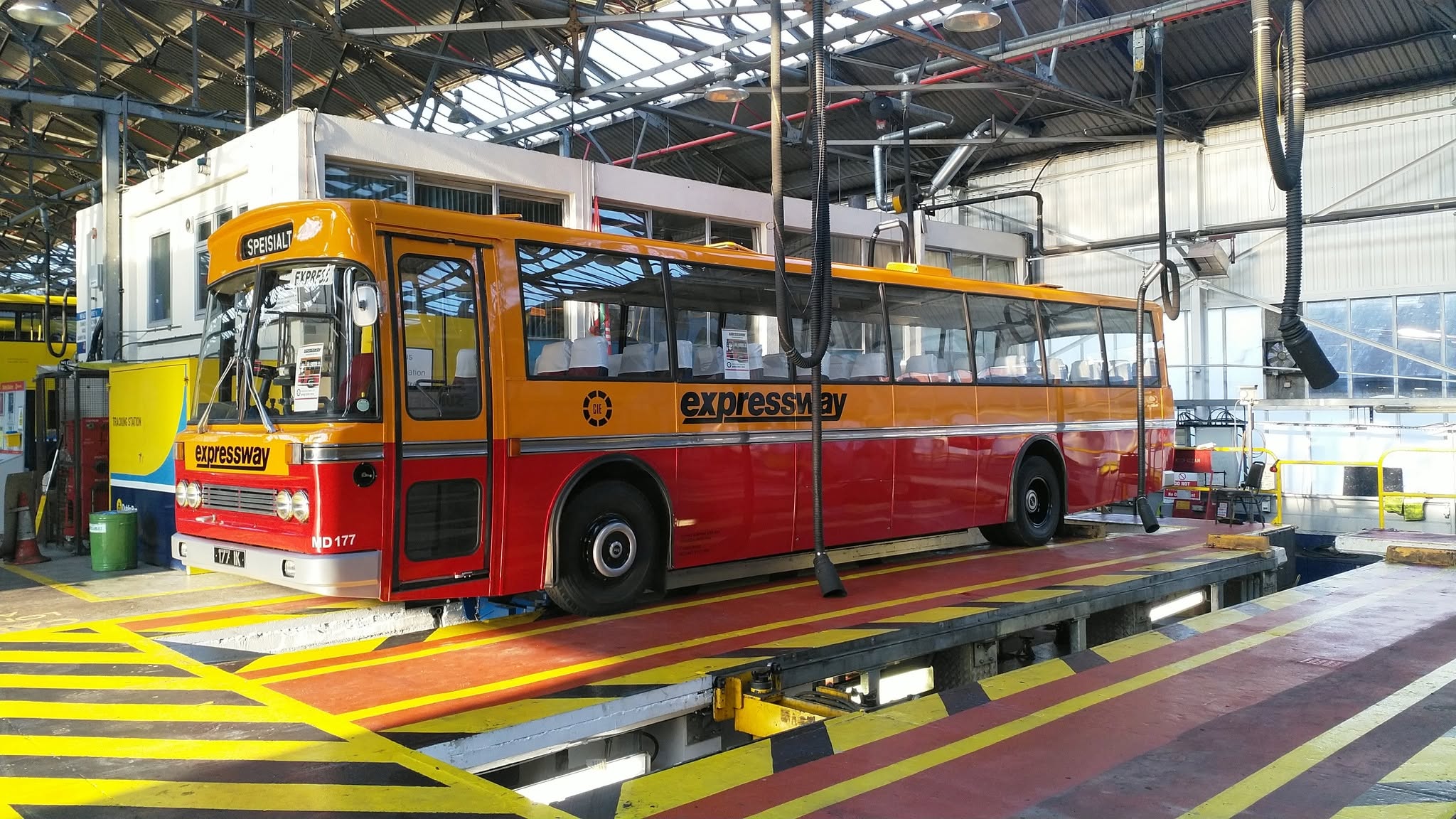 MD177 CIE Leyland Leopard Expressway